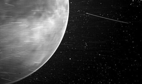 NASA太陽探測器拍攝的金星夜晚一側的圖像，讓研究者震驚