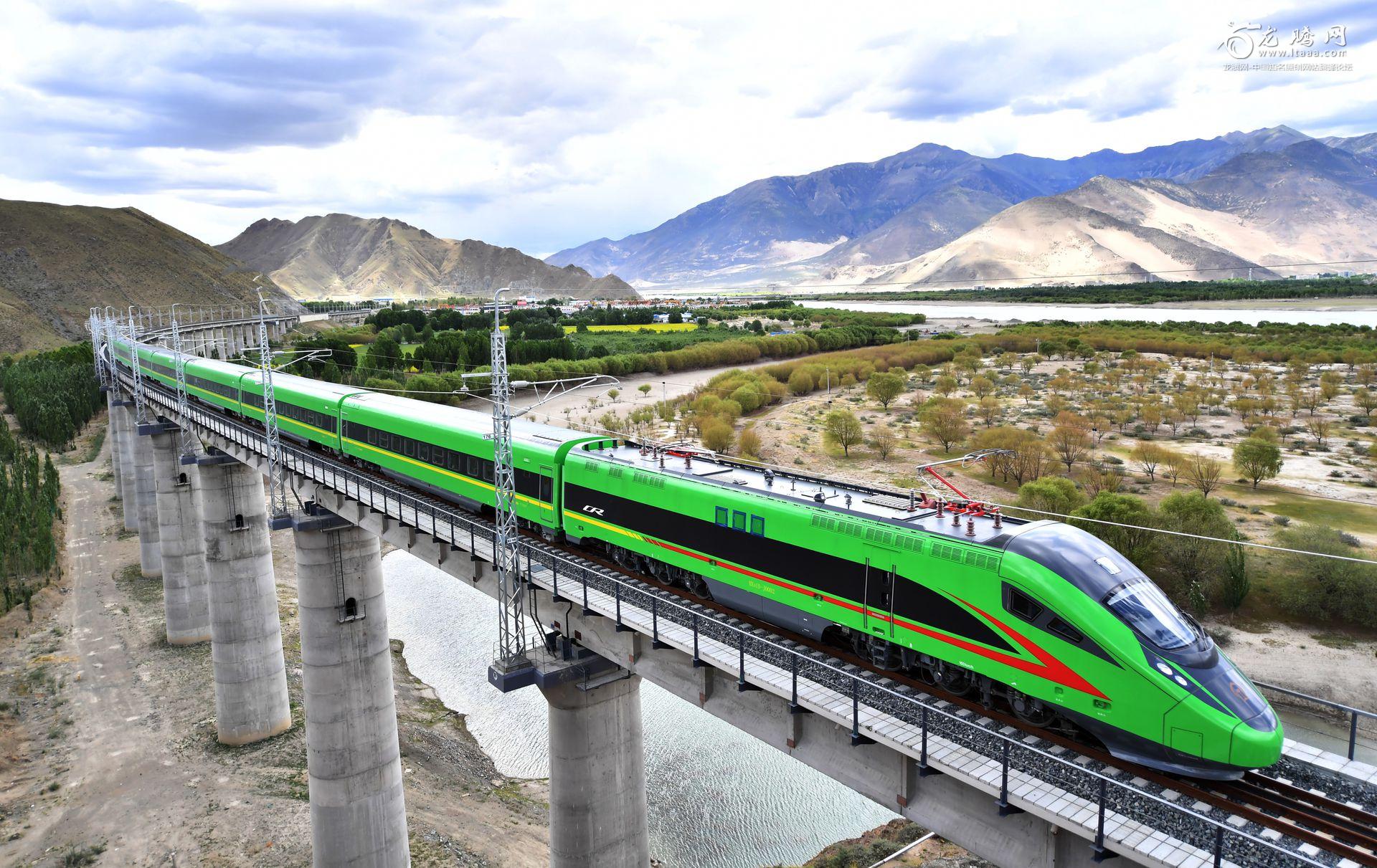 中国首条高原电气化铁路开通复兴号驶入西藏覆盖31省区市 - 图说世界 - 龙腾网